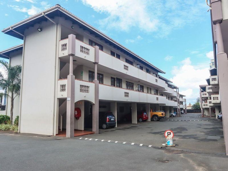 Fully Furnished Two Bedroom Apartment close to amenities - Photo 3