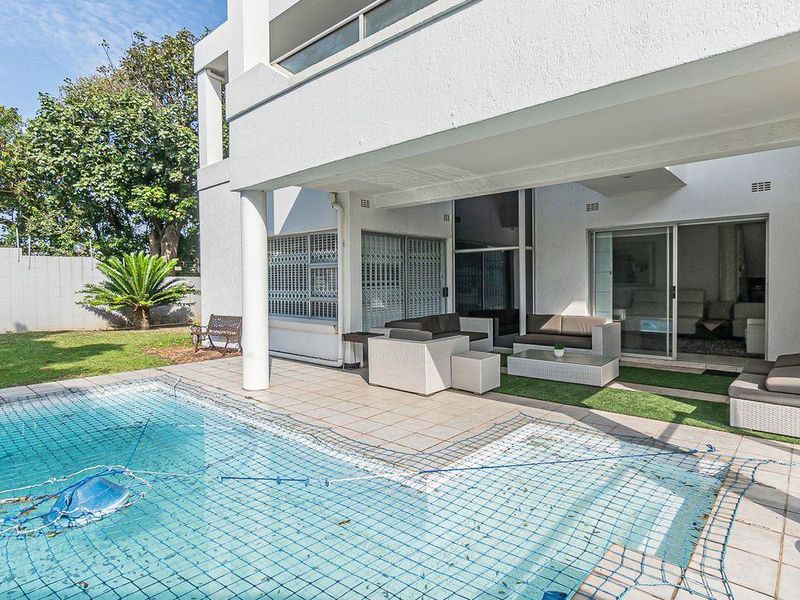 Spacious Home Close to Shopping Malls, Schools and Hospitals - Photo 2