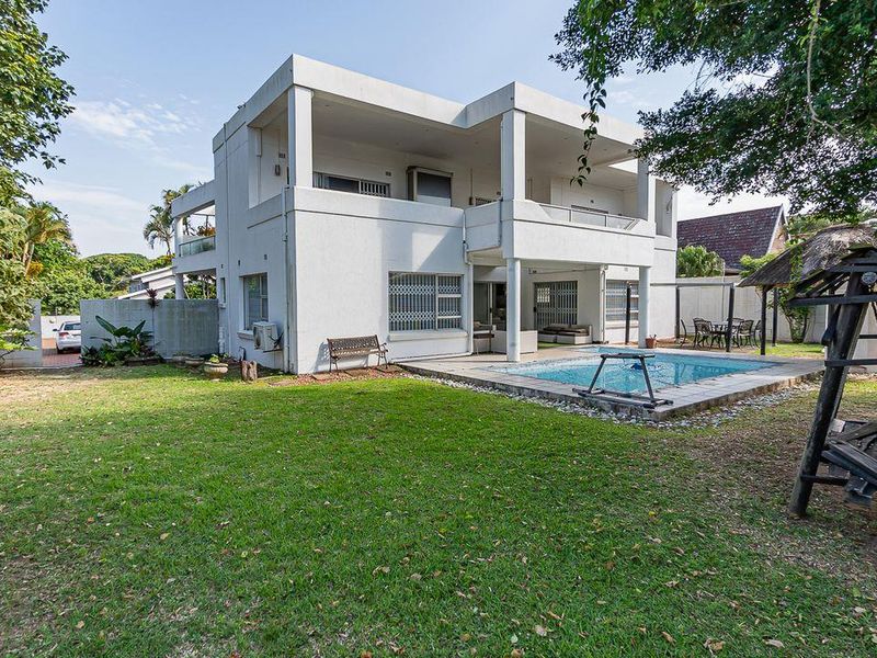 Spacious Home Close to Shopping Malls, Schools and Hospitals - Photo 6