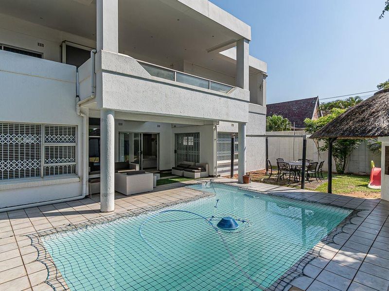 Spacious Home Close to Shopping Malls, Schools and Hospitals - Photo 5