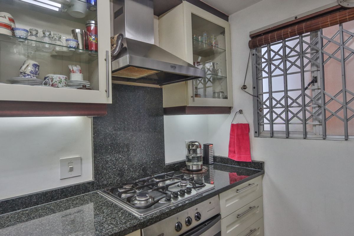 Three Bedroom Townhouse - Photo 4