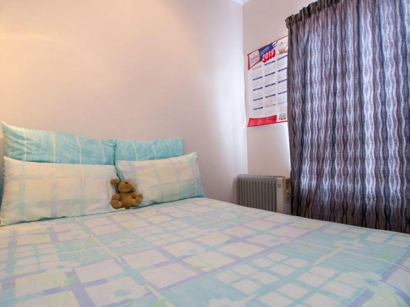 Modern Apartment! Ground floor unit in upmarket complex close to the beach - Photo 7