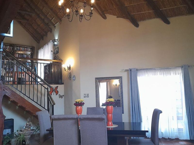 Beautiful Thatch House for sale in Ridgeway - Photo 7