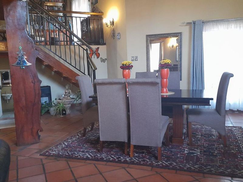 Beautiful Thatch House for sale in Ridgeway - Photo 6