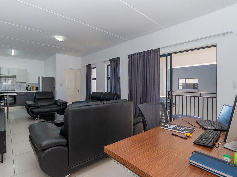 Stunning 2 Bedroom Apartment in Brentwood Park, Kempton Park - Photo 8