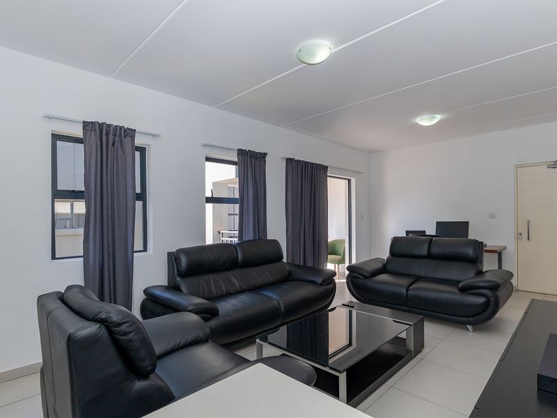 Stunning 2 Bedroom Apartment in Brentwood Park, Kempton Park - Photo 5