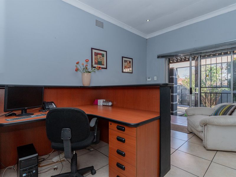 Exceptional Property Opportunity in Edenvale - Photo 8