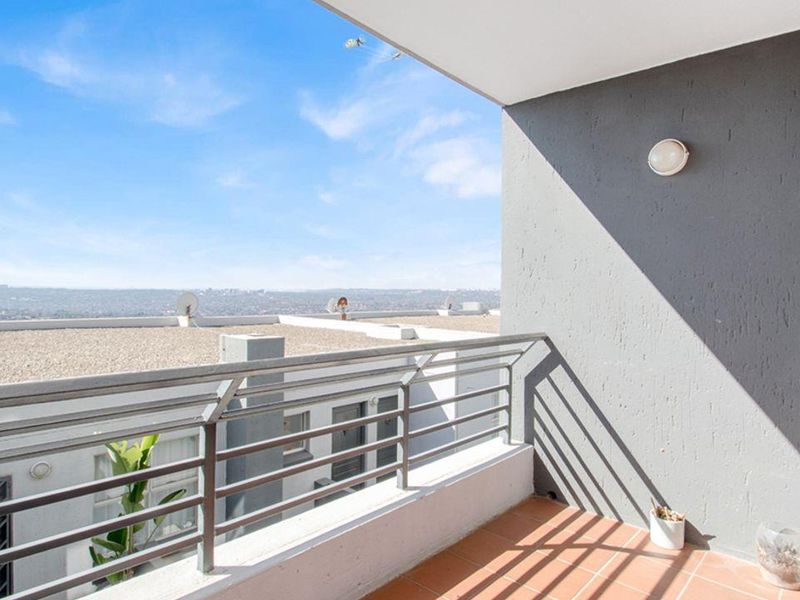 This beautifully presented apartment is the perfect move-in-ready home, offering effortless, single- - Photo 5