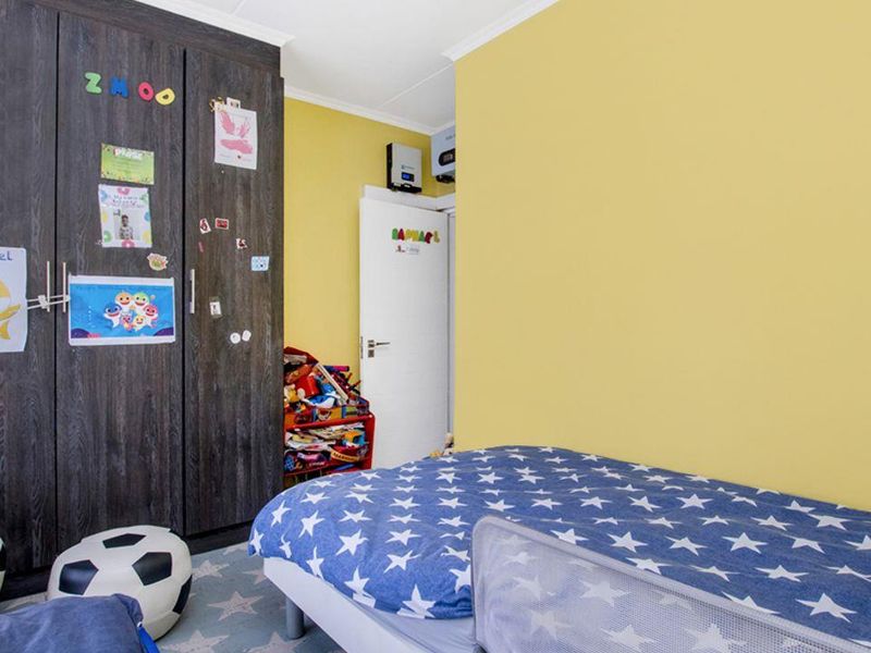 Modern 3-Bedroom Garden Apartment in a Secure Lifestyle Estate - Photo 8
