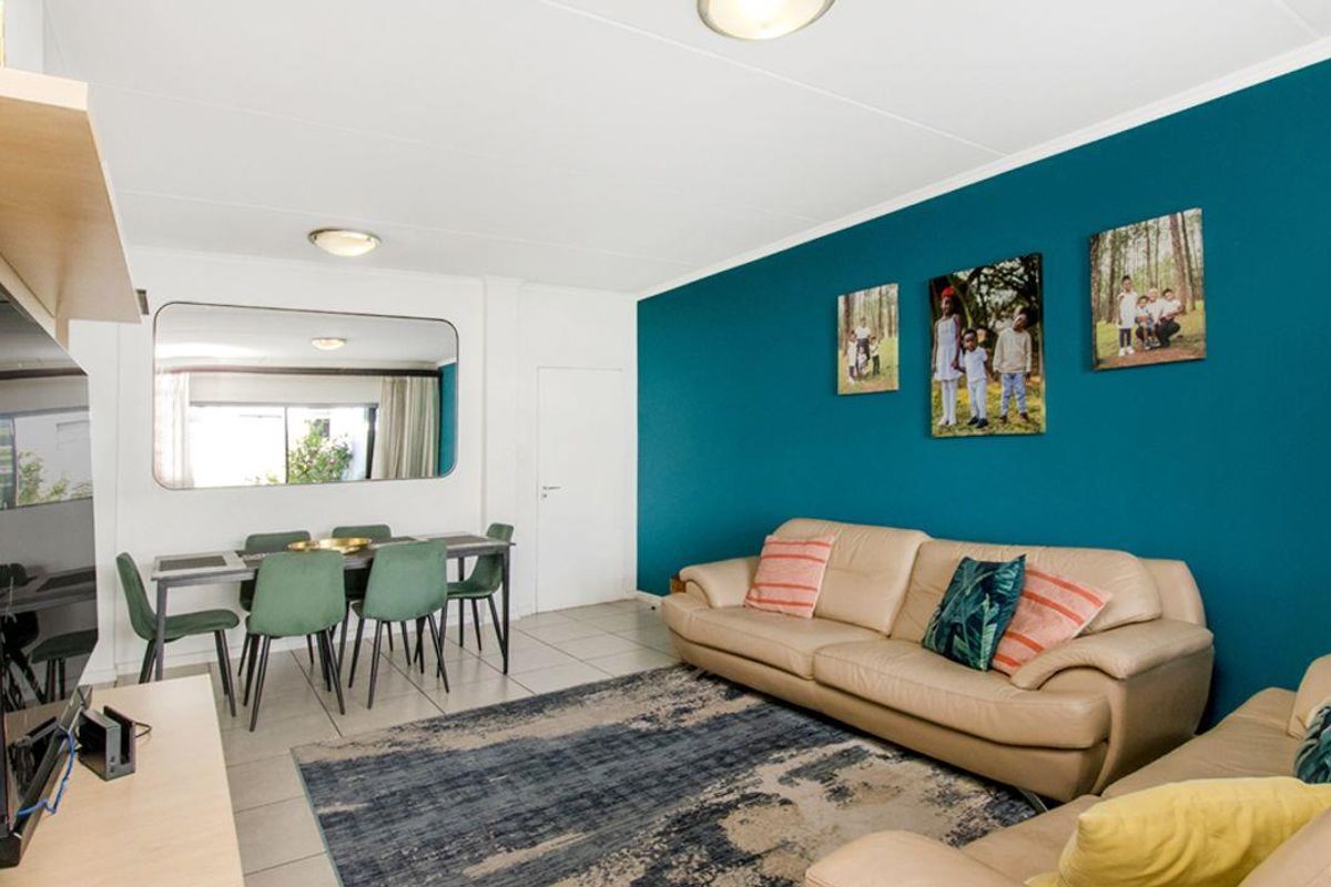 Modern 3-Bedroom Garden Apartment in a Secure Lifestyle Estate - Photo 3