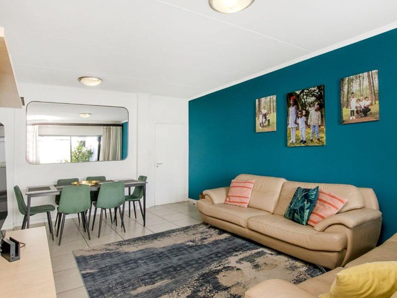 Modern 3-Bedroom Garden Apartment in a Secure Lifestyle Estate - Photo 3