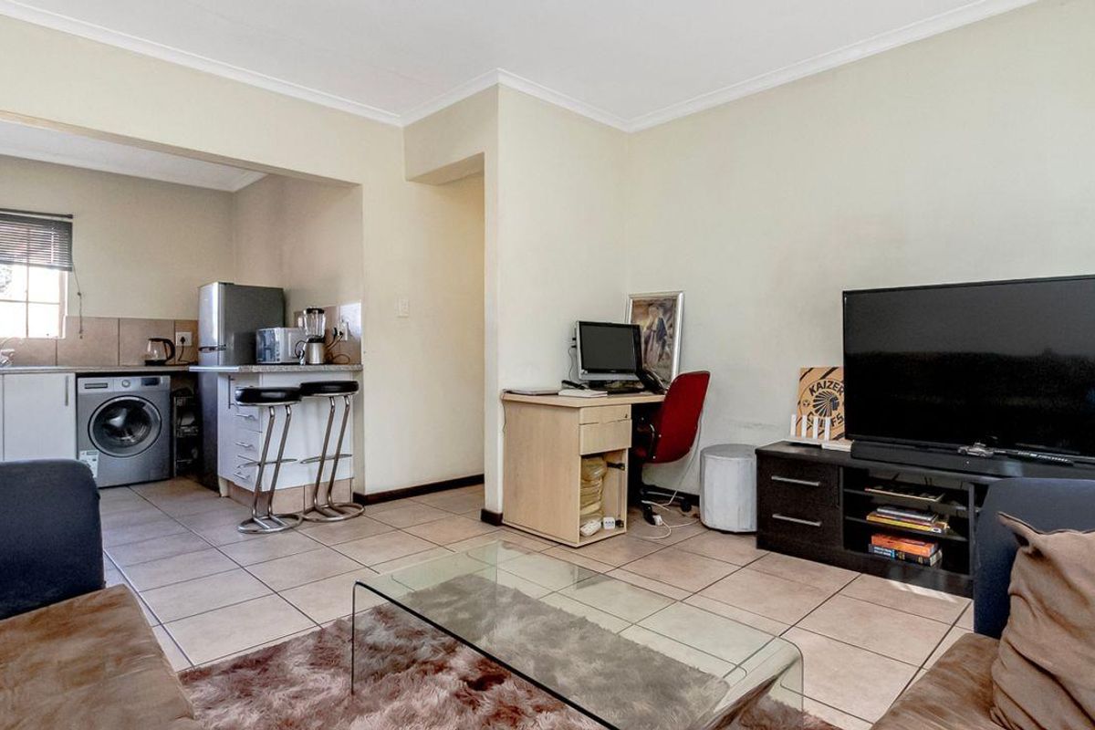 Charming Ground Floor Apartment in Northgate - Photo 4