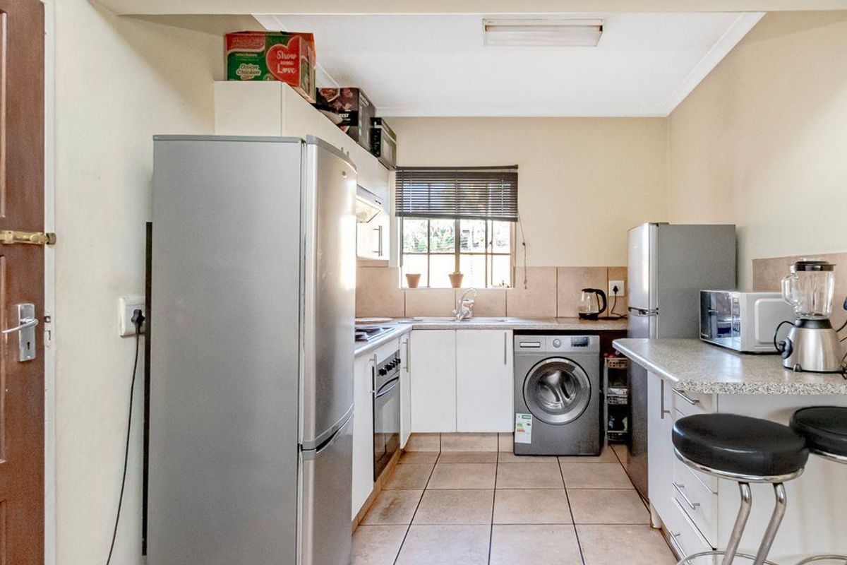 Charming Ground Floor Apartment in Northgate - Photo 5