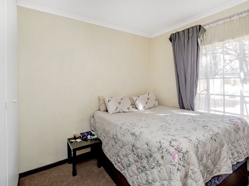 Charming Ground Floor Apartment in Northgate - Photo 8