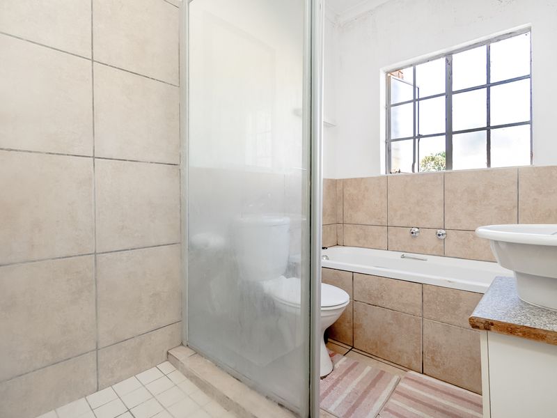 Charming Ground Floor Apartment in Northgate - Photo 10