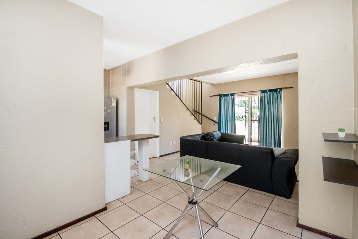 Charming 2-Bedroom Duplex in Secure North Riding Estate - Photo 3