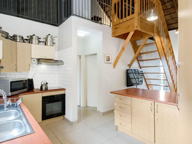 Modern Loft Living in the Heart of Northgate - Photo 5