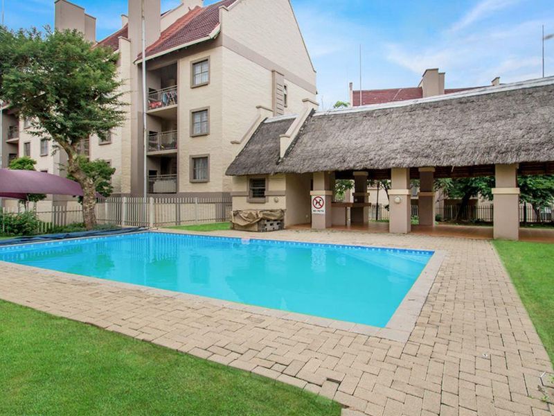 Modern Loft Living in the Heart of Northgate - Photo 4