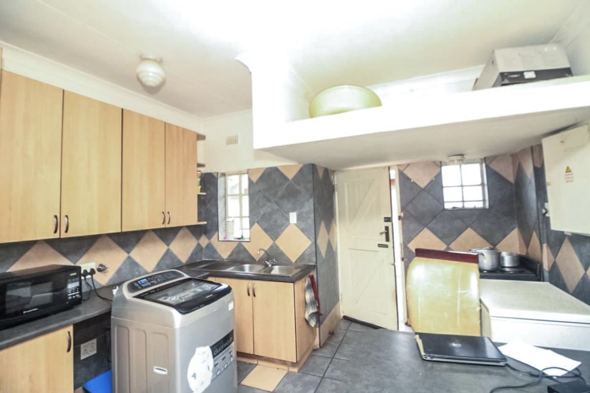 Investor's Dream Property!!! - Photo 4