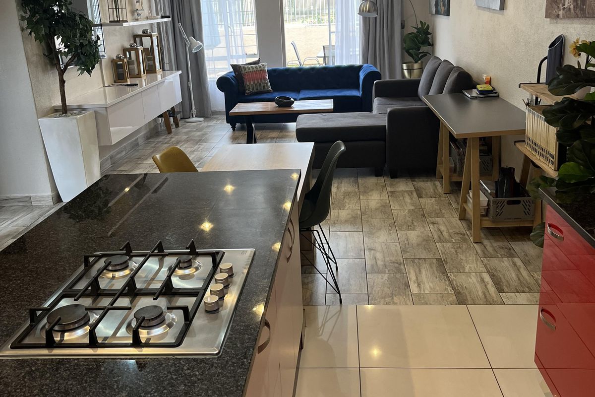 North-facing secure lock-up and go garden unit!!! - Photo 4