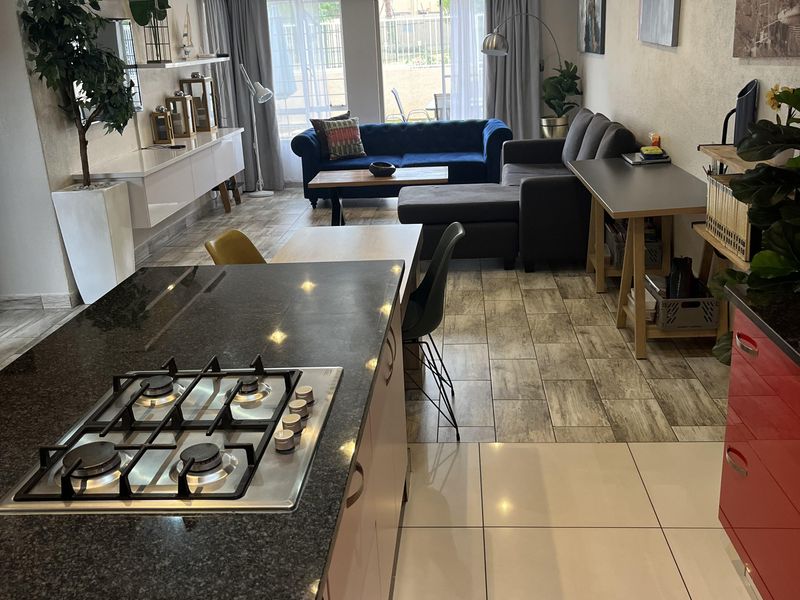 North-facing secure lock-up and go garden unit!!! - Photo 4