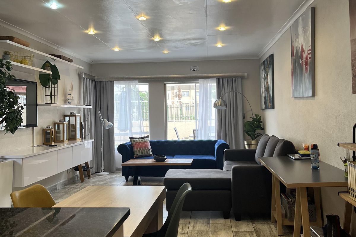 North-facing secure lock-up and go garden unit!!! - Photo 2