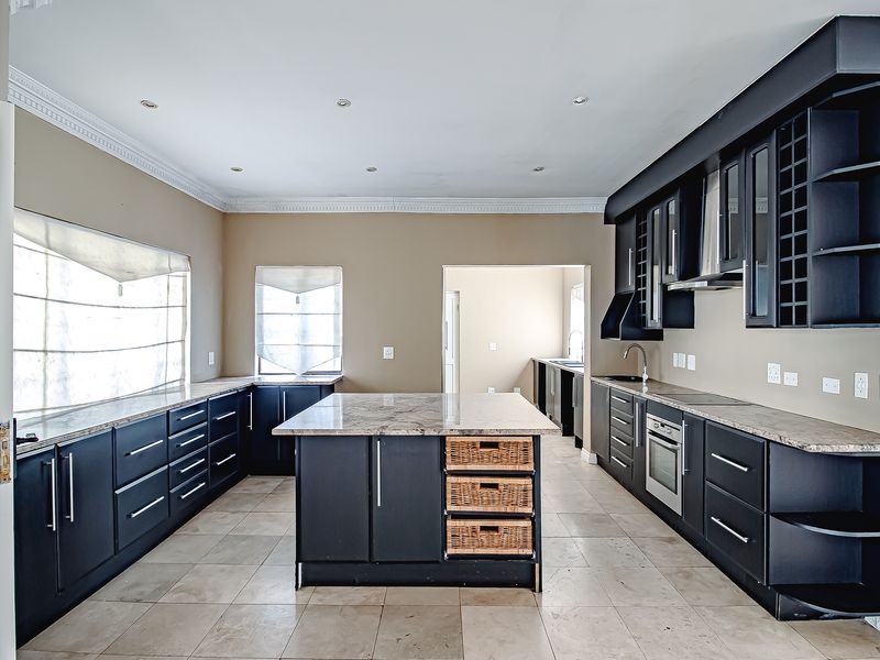 Elegant 4 Bedroom, 3 Bathroom Home for sale at Blue Valley Country & Golf Estate - Photo 5