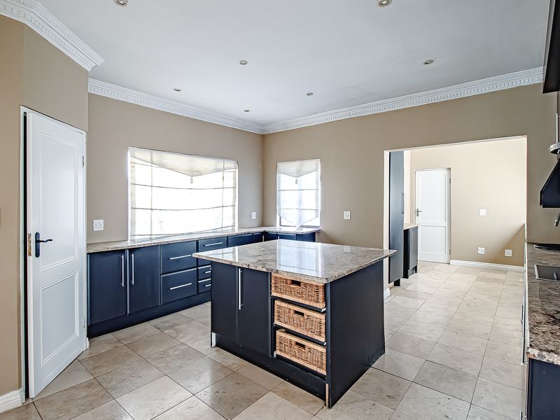 Elegant 4 Bedroom, 3 Bathroom Home for sale at Blue Valley Country & Golf Estate - Photo 6