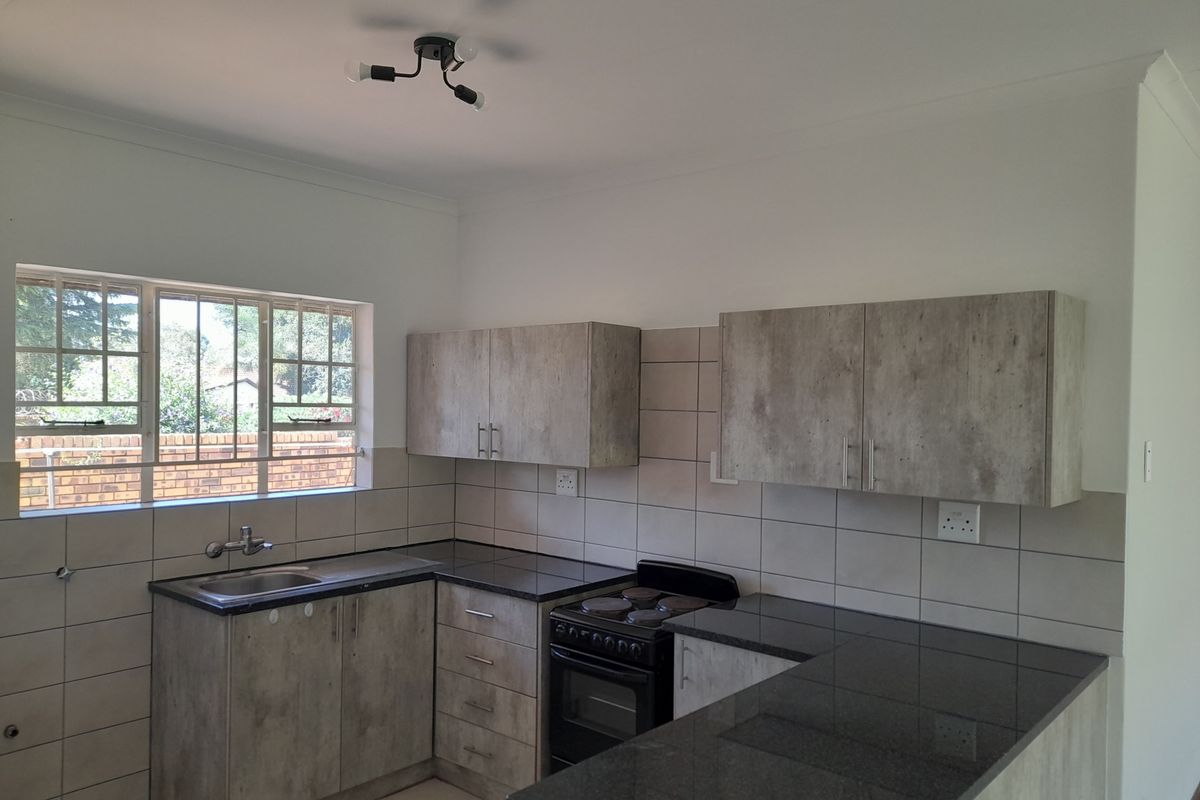 2 Bedroom simplex for sale in Norton Park - Photo 5