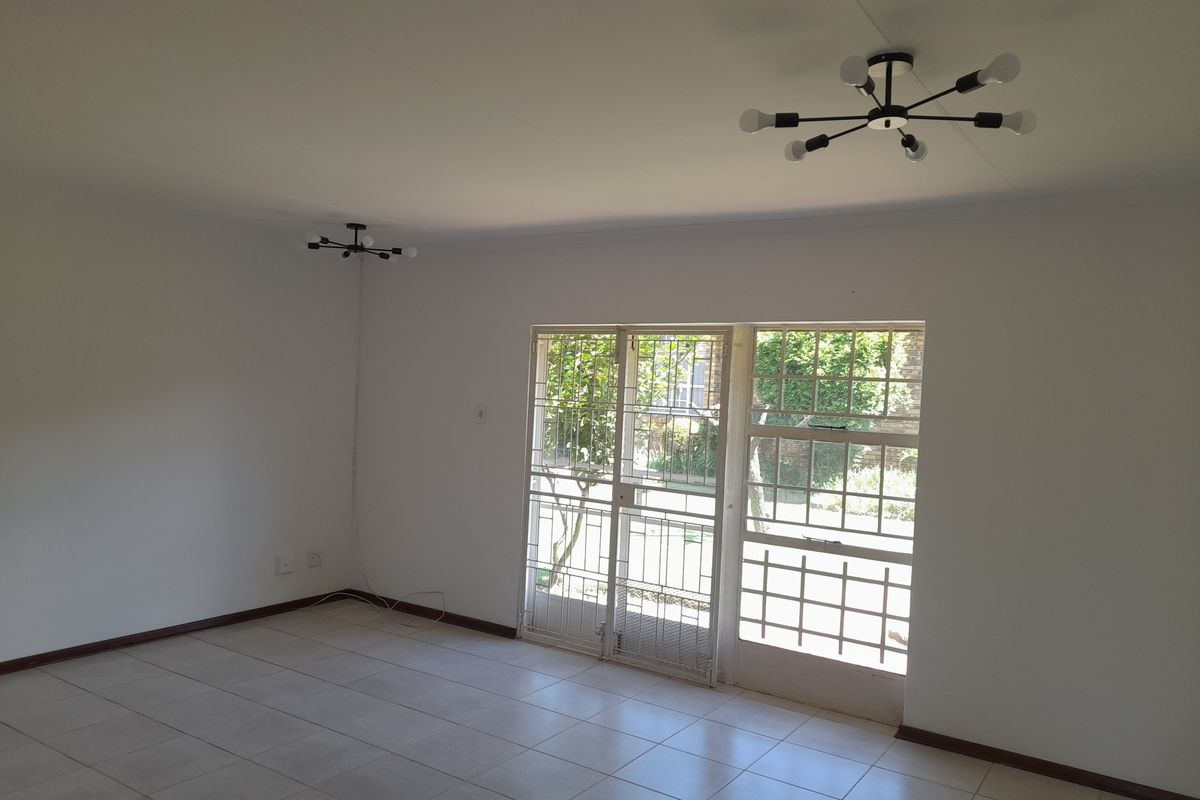 2 Bedroom simplex for sale in Norton Park - Photo 2