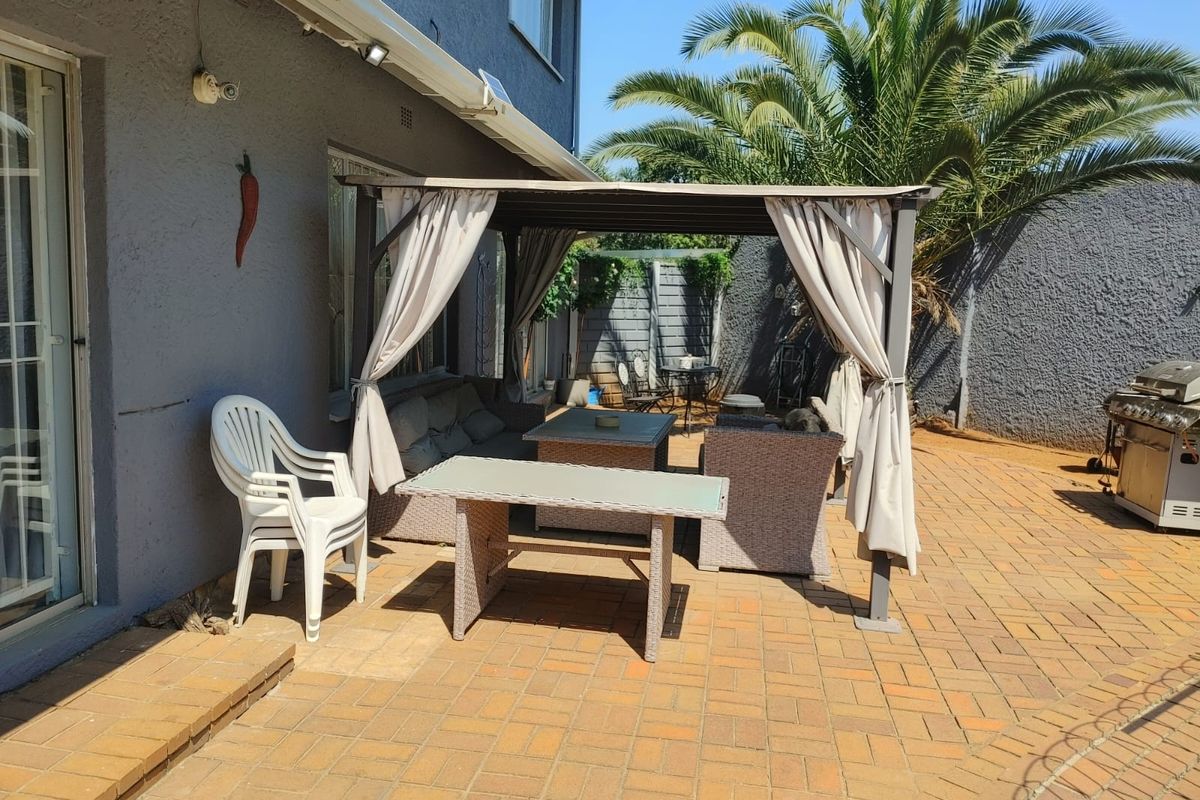 Secure boomed Area of Dowerglen - Photo 4