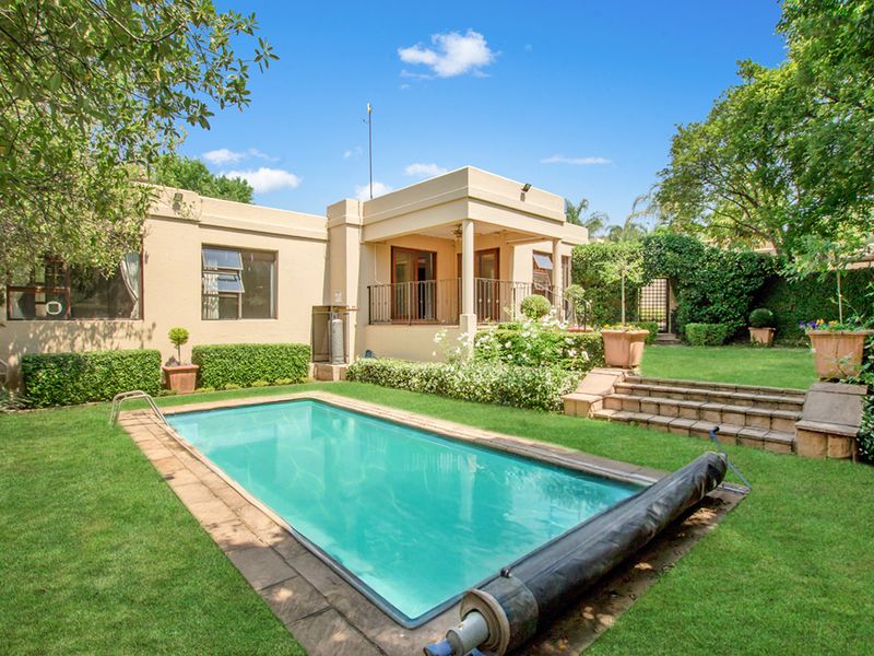 Modern 3-Bedroom Home with Pool in Secure Beverley Estate - Photo 3