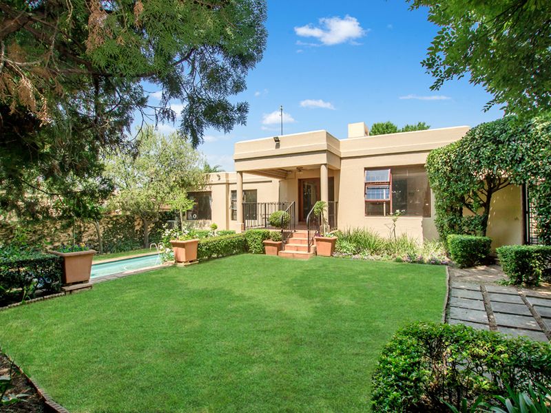 Modern 3-Bedroom Home with Pool in Secure Beverley Estate - Photo 2