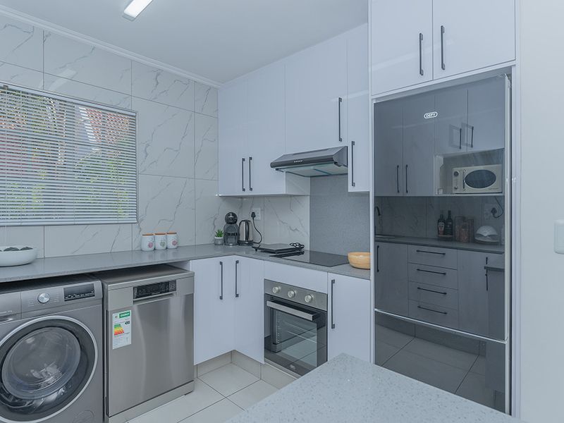 Priced to Sell- Absolutely Stunning - Photo 6