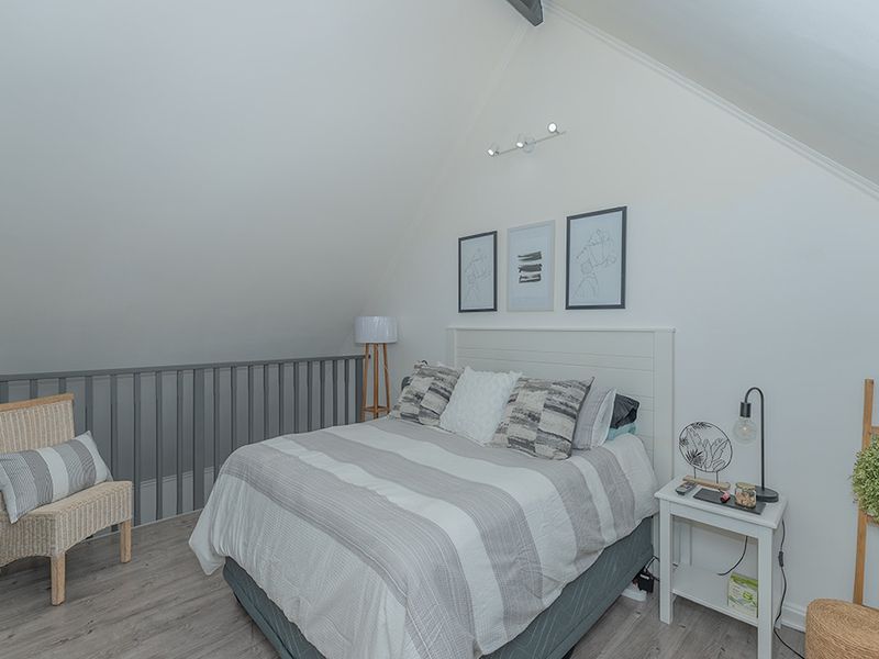 Priced to Sell- Absolutely Stunning - Photo 9