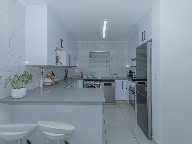 Priced to Sell- Absolutely Stunning - Photo 4