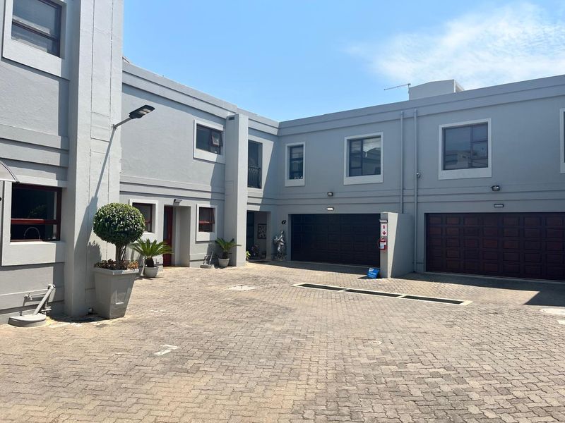 ELEGANT 3-BEDROOM CLUSTER LIVING IN THE SECURE VITA PAZ IX ESTATE, BEDFORDVIEW - Photo 2