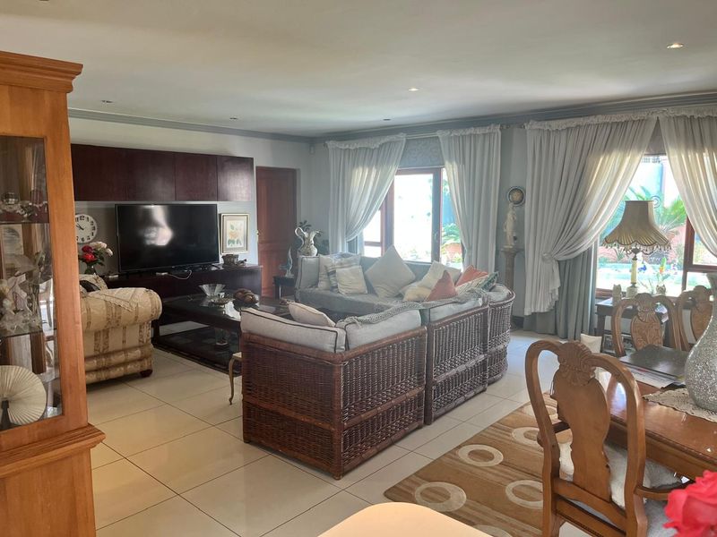 ELEGANT 3-BEDROOM CLUSTER LIVING IN THE SECURE VITA PAZ IX ESTATE, BEDFORDVIEW - Photo 9