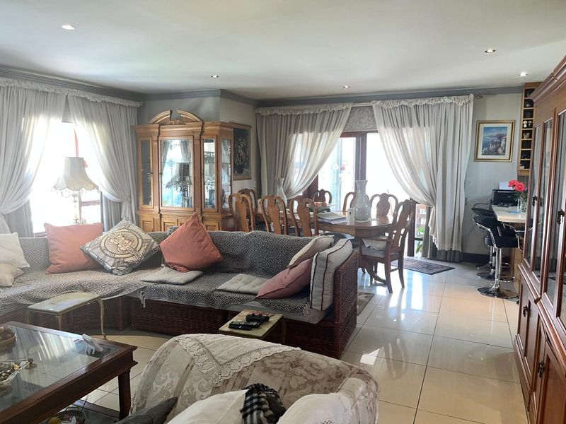 ELEGANT 3-BEDROOM CLUSTER LIVING IN THE SECURE VITA PAZ IX ESTATE, BEDFORDVIEW - Photo 7