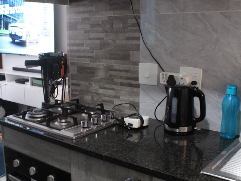 2 Bedroom, Ground floor unit In Marula Lofts complex - Photo 5