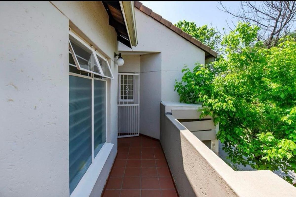 LOCK UP AND GO LIFESTYLE - Photo 3