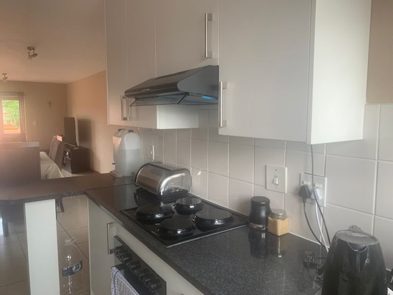 Large 2 bedroom unit Ridgeway - Photo 9