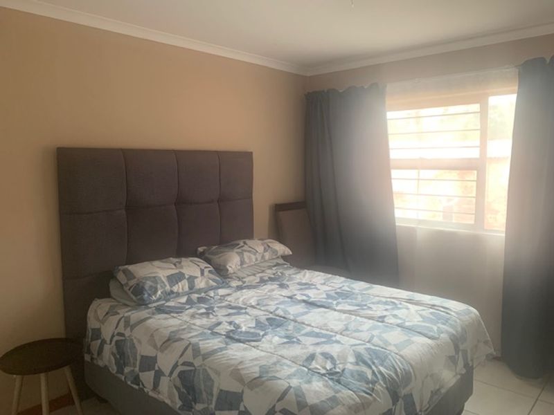 Large 2 bedroom unit Ridgeway - Photo 10