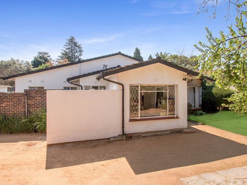 Spacious and Versatile Family Home to Rent - Photo 2