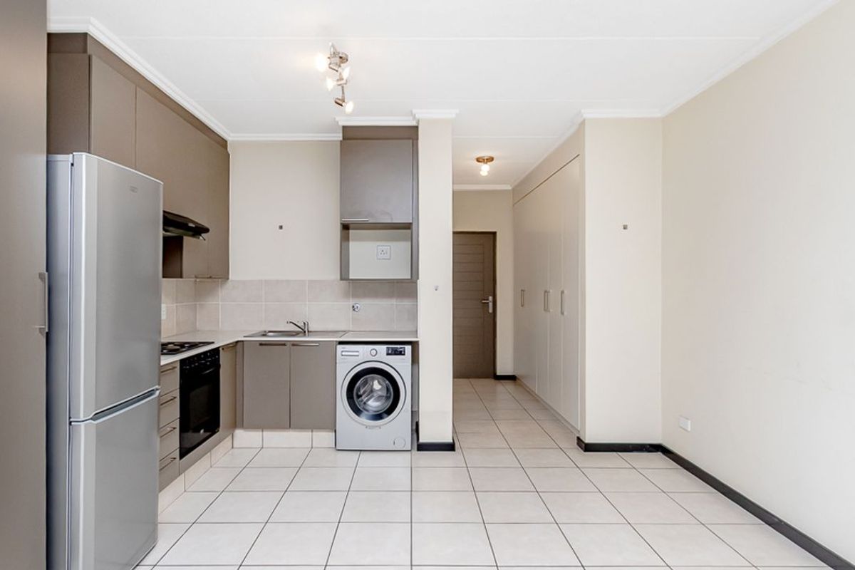 Studio Apartment for sale in Casablanca, Lonehill. - Photo 4
