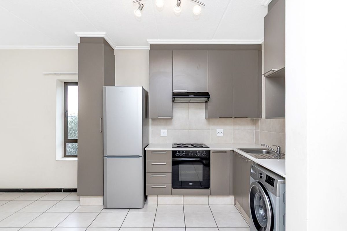 Studio Apartment for sale in Casablanca, Lonehill. - Photo 5