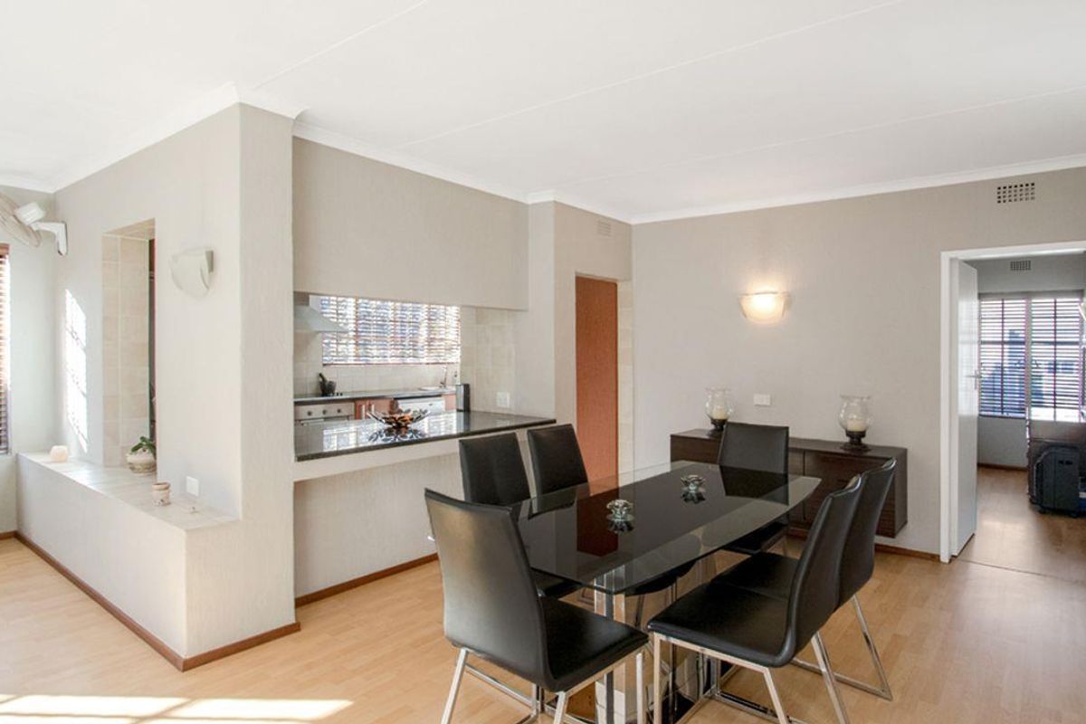 Modern Top-Floor Apartment for Sale in Hazelmere | Lock-Up-and-Go Living - Photo 4