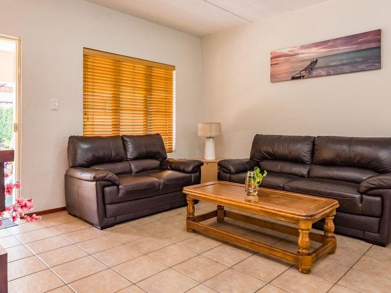 Ground-Floor Unit with Large Private Garden | Priced to Sell - Photo 5