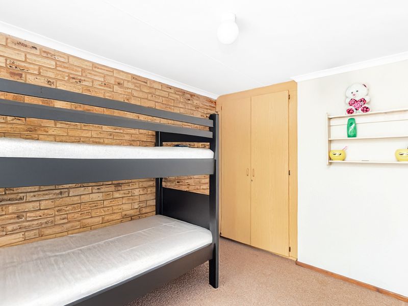 Spacious 2 bedroom townhouse in Noordheuwel! - Photo 10