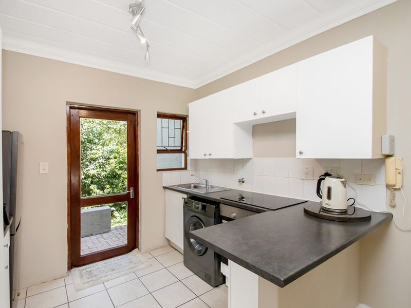 Ground floor two bedroom unit in Riverglades Estate - Photo 5